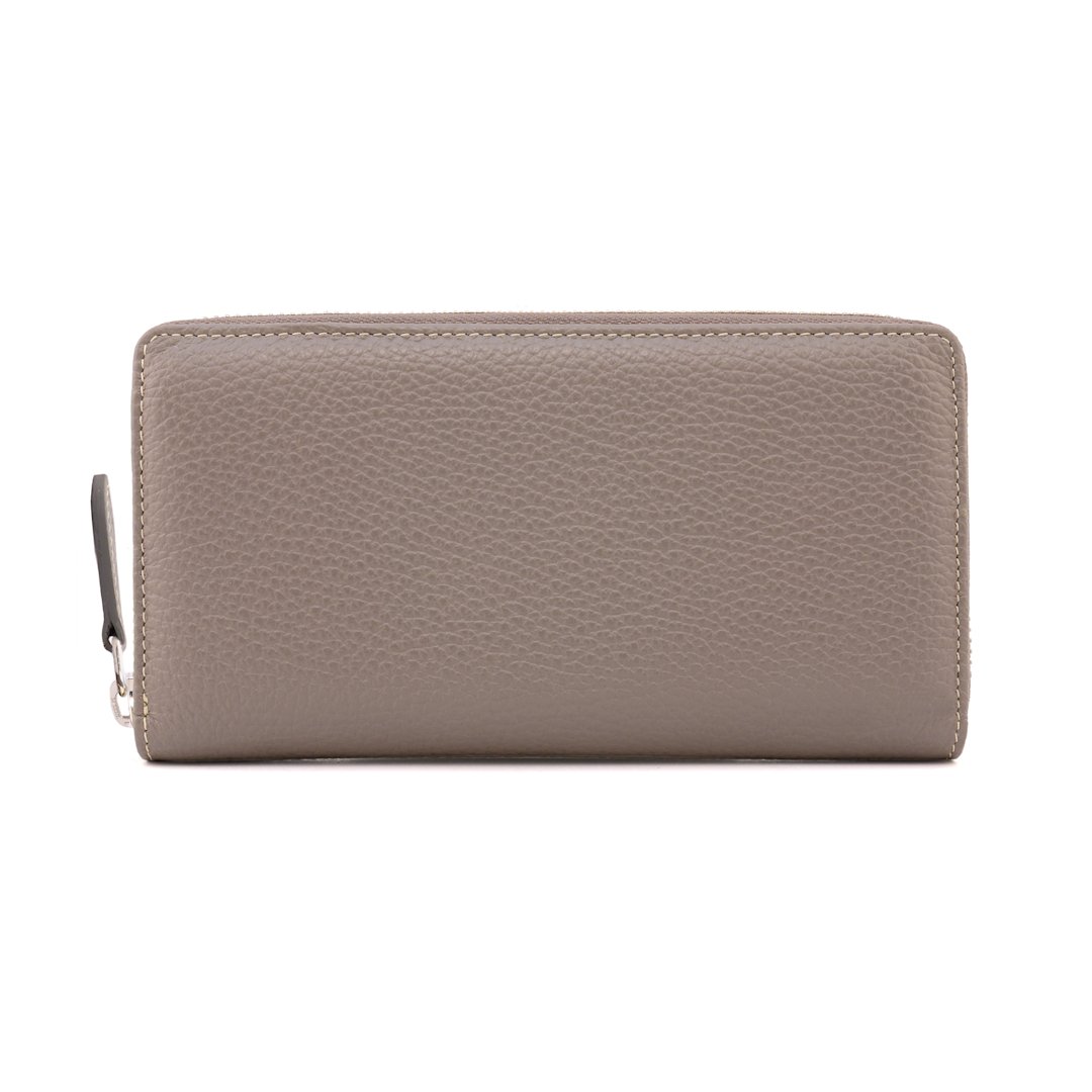 Choose among different styles and colors and find the Best Women’s Italian Leather Wallets